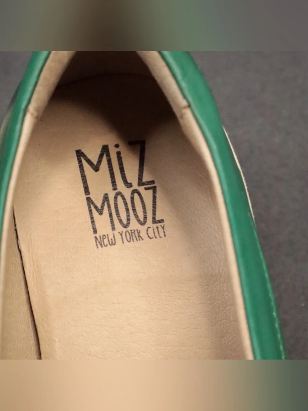 Miz Mooz Torin Green Leather Platform Loafers Lug Sole Shoes Size 39 US 8.5/9